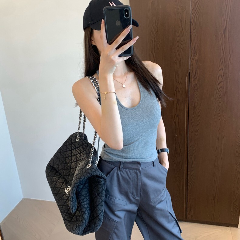 Orange Amber Iridescent 2025 Early Autumn New Halter Neck Camisole for Women with Chest Pads, Suitable for Layering or Wearing Alone, Racerback Style