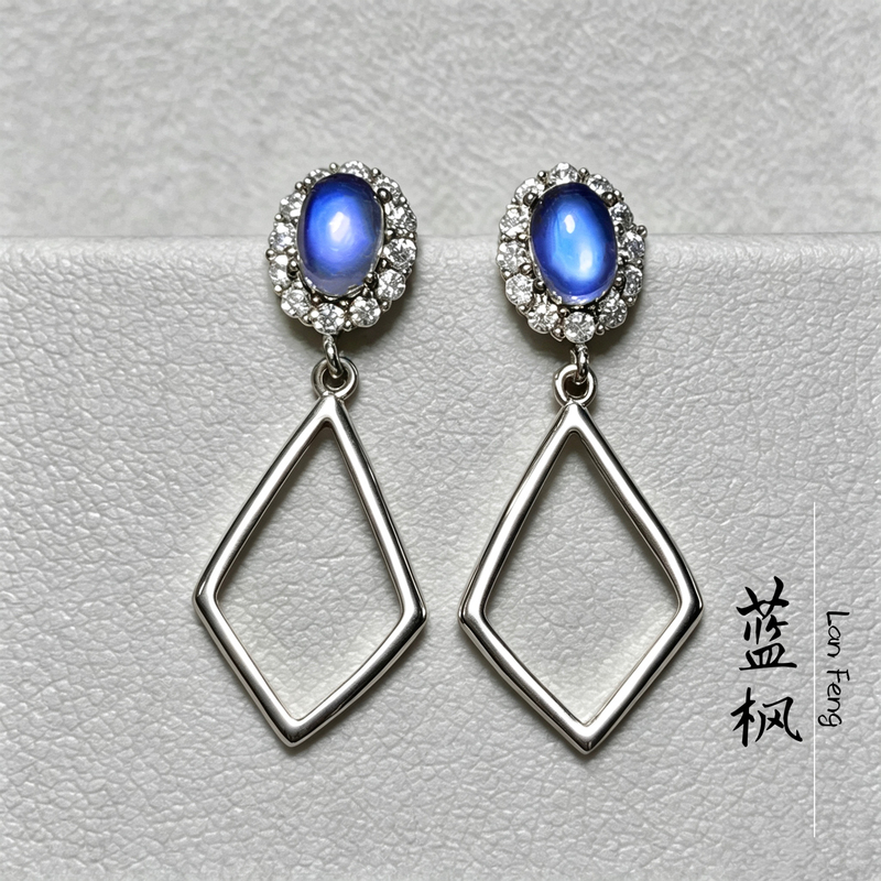 Indian Natural Moonstone Earrings, Top-Grade Carat Level, S925 Silver Inlaid, Stylish, Exquisite and Versatile