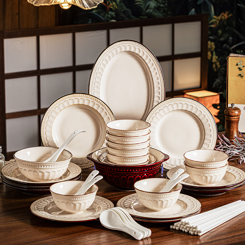 Bin Yan Jingdezhen Ceramic Tableware Set 2026 New French Retro Style Ceramic Bowls and Plates for Home Use and Housewarming Gifts Bin Yan Jingdezhen Ceramic Tableware Set 2026 New French Retro Style Ceramic Bowls and Plates for Home Use and Housewarming Gifts