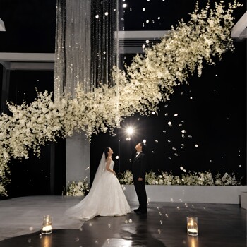 Transform into a fairy tale in one second! magic props for wedding rings