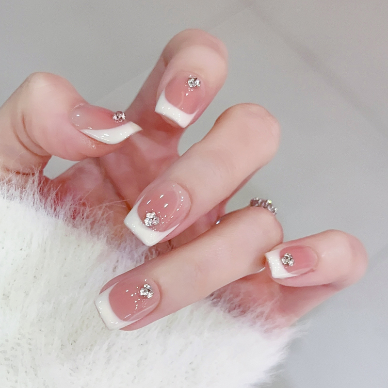Jasmine】Handmade Wearable Nails 2026 New Popular Style High-End Nail Art Spring Style Recommendation White French Short Style