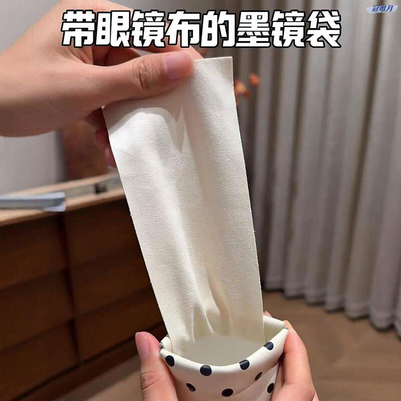 Polka Dot Portable Glasses Pouch with Lens Cleaning Cloth, Anti-Wear Summer Sunglasses Storage Hanging Bag