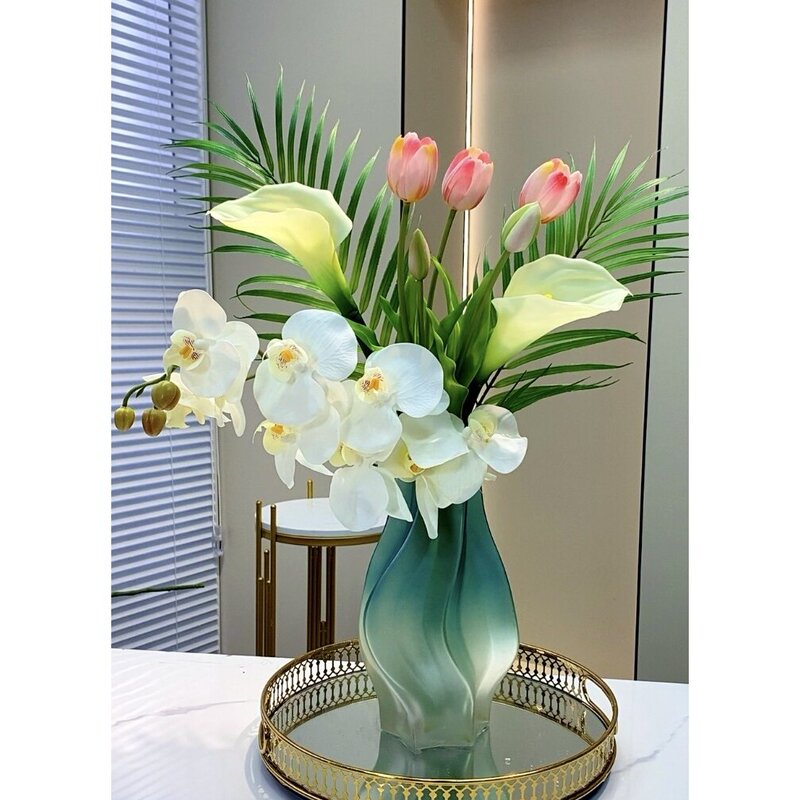 Simple and Luxurious Designer-Style Bouquet of Artificial Flowers for Home Decoration and Photography Props Simple and Luxurious Designer-Style Bouquet of Artificial Flowers for Home Decoration and Photography Props