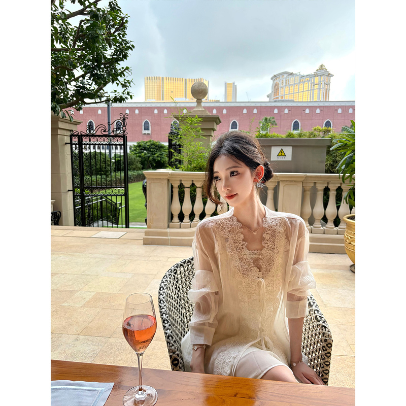 J11 Studio【Luxurious Lace】Slightly Transparent Loose Fit Flattering Versatile Long Sleeve Shirt for Women