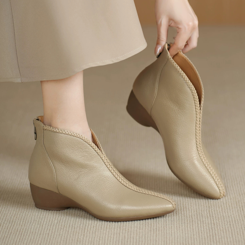French-Style Pointed-Toe Short Boots for Women, 2026 Autumn and Winter New Style, Chunky Heel Versatile Slim Boots, Ladies' Mom Shoes, Martin Boots French-Style Pointed-Toe Short Boots for Women, 2026 Autumn and Winter New Style, Chunky Heel Versatile Slim Boots, Ladies' Mom Shoes, Martin Boots
