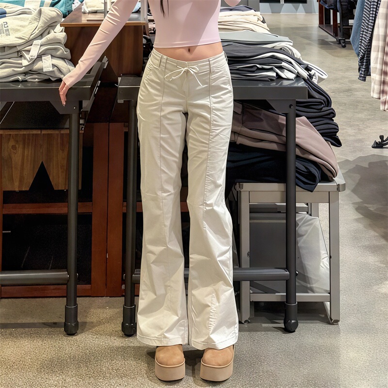 Little Seagull American Retro Style Slimming Low-Waist Cargo Pants for Women with Drawstring, Slightly Flared Wide-Leg Casual Bell-Bottom Pants Little Seagull American Retro Style Slimming Low-Waist Cargo Pants for Women with Drawstring, Slightly Flared Wide-Leg Casual Bell-Bottom Pants