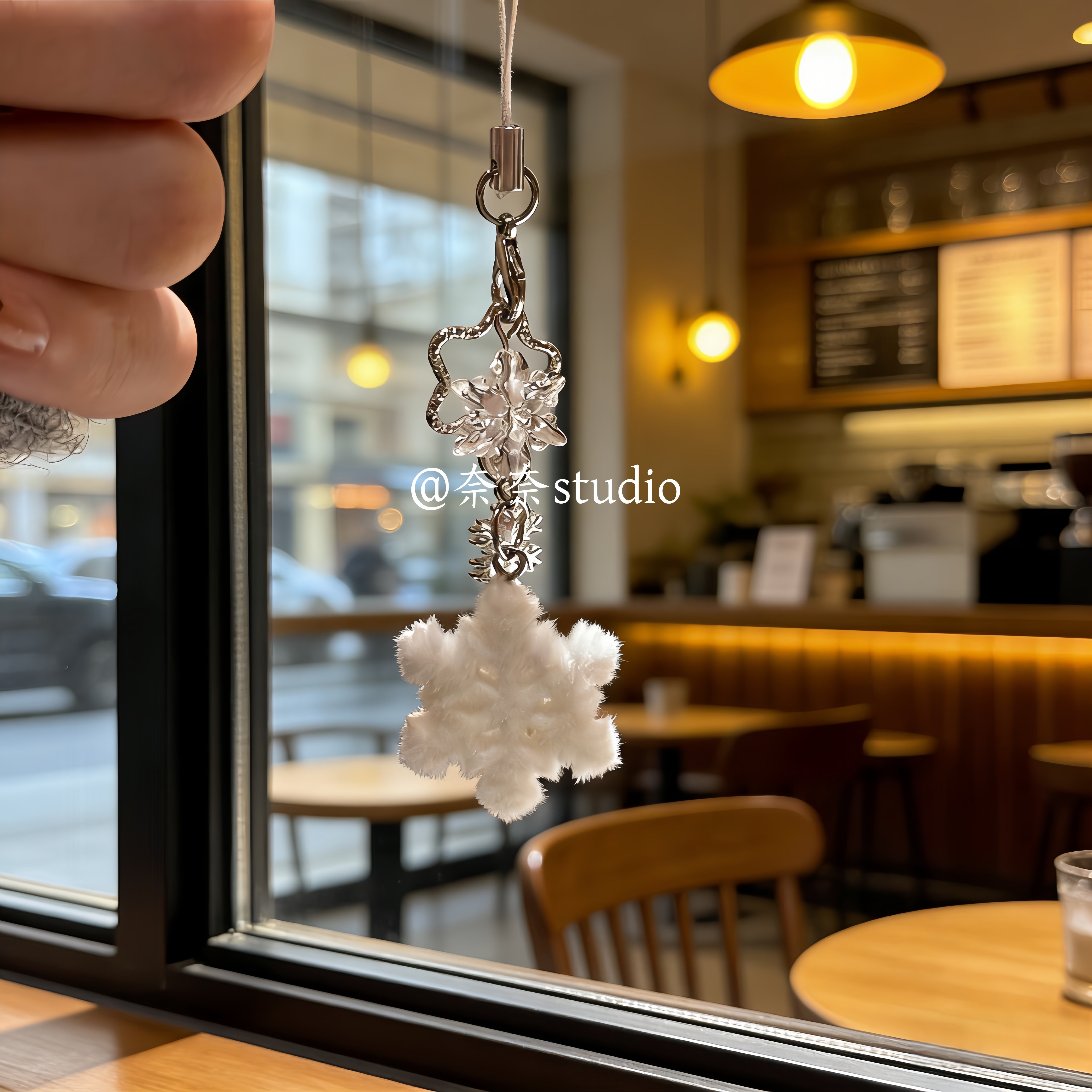 Snowflake Winter Pendant Keychain Bag Accessory Student Gift Niche Couple Phone Chain Keychain