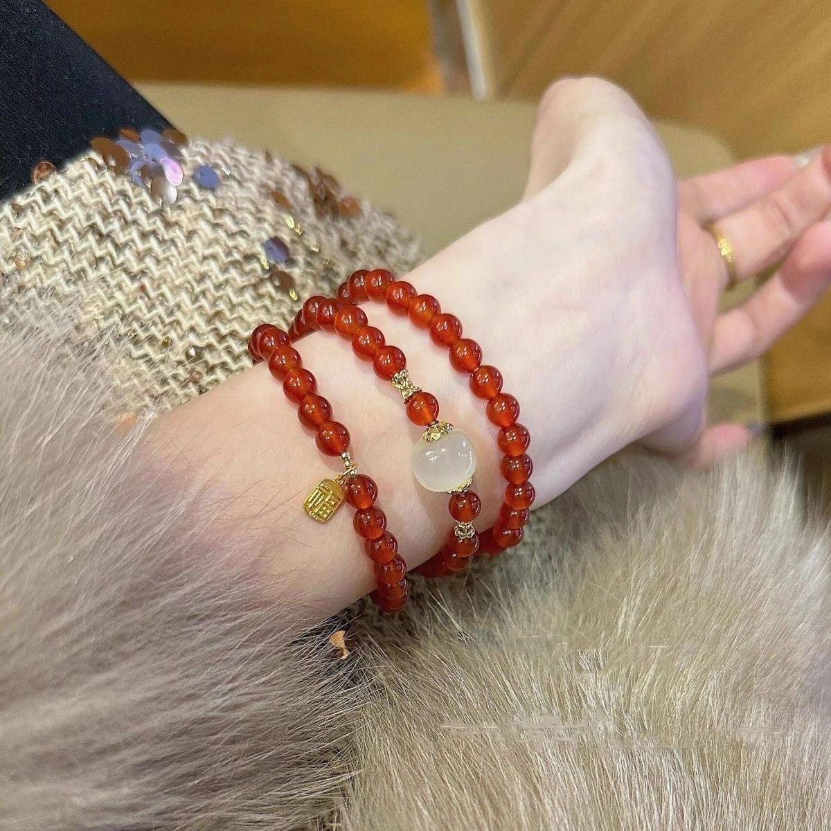 Three-Circle Bracelet with the Character for Happiness, Women's Ins-Style Niche Design, Beaded Bracelet for Girlfriends, Sweet and High-Value Couple Gift