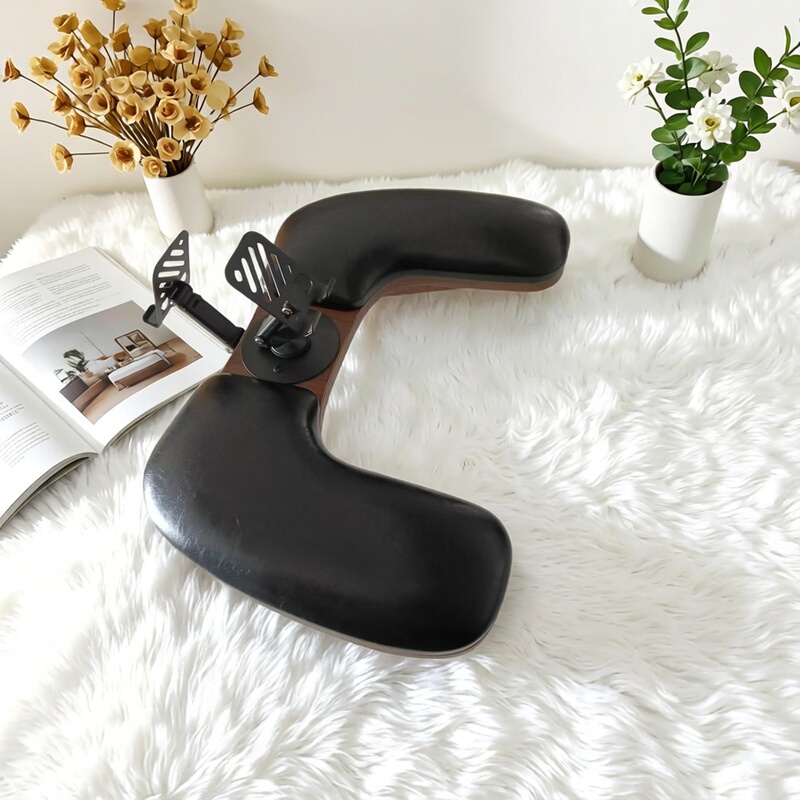Russian-Style Butterfly U-Shaped C-Type Manicure Hand Pillow in Walnut Color, Tilted and Low-Profile Design to Relieve Fatigue Russian-Style Butterfly U-Shaped C-Type Manicure Hand Pillow in Walnut Color, Tilted and Low-Profile Design to Relieve Fatigue