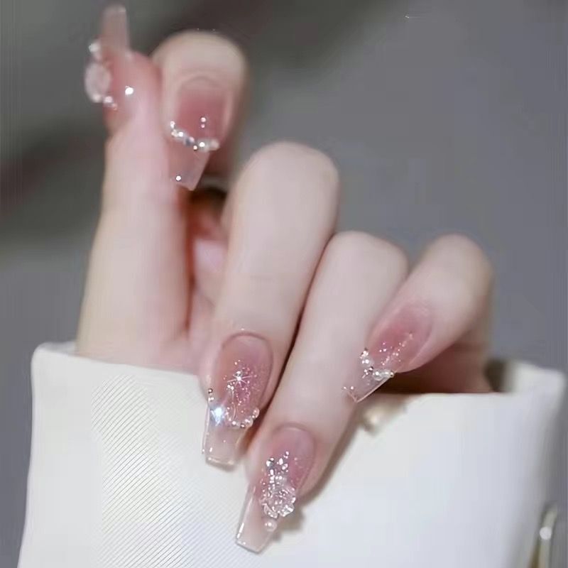 Nail Art Wearable Nails Ins High-End Autumn and Winter Whitening Fake Nail Patches Medium and Short Styles Removable Nail Pieces Finished Product