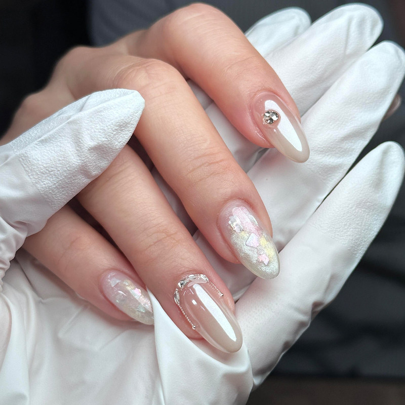 Acetate Haili Wearable Nails Medium Length Milky White Gradient Handmade Nail Tips 2026 New Style High-End Feel