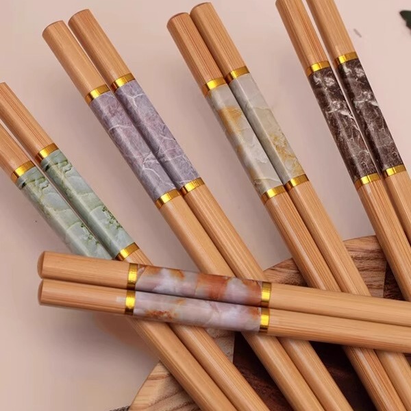 Celotkever2026 Healthy Bamboo Chopsticks for Home Use, High Temperature Resistant, One Person One Chopstick, Easy to Grip, Non-Slip Bamboo Chopsticks Celotkever2026 Healthy Bamboo Chopsticks for Home Use, High Temperature Resistant, One Person One Chopstick, Easy to Grip, Non-Slip Bamboo Chopsticks