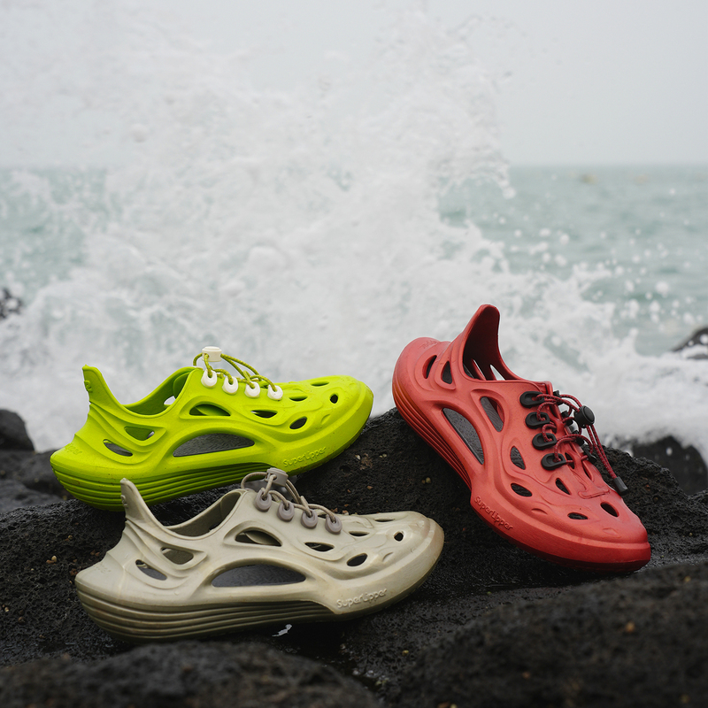 Superlipper Upstream | 2026 Summer New Men's Outdoor Fishing Beach Shoes Non-Slip Hole-In-The-Wall Sandals for River Trekking