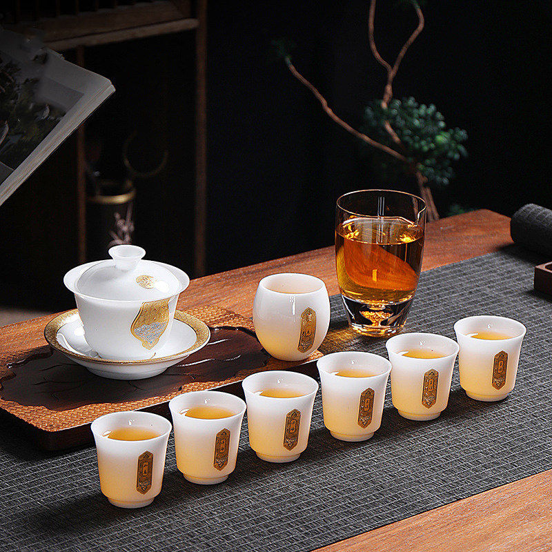 Light Luxury High-End Ice Jade Porcelain Tea Set for Home Use, Dehua Jade Porcelain with Gold-Painted Lid Bowl and Teacup, Suitable for Commercial Use and Gift Giving