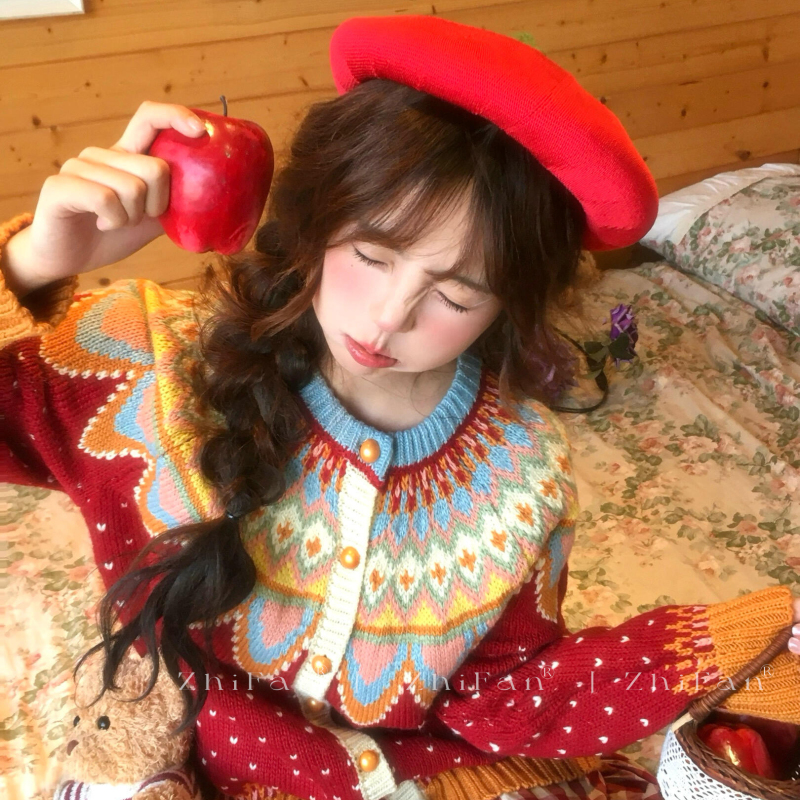 Christmas and New Year Outfits, Fair Isle Loose and Casual Vintage-Style Knitted Sweaters, Very Beautiful, Suitable for Xinjiang Travel and Photography