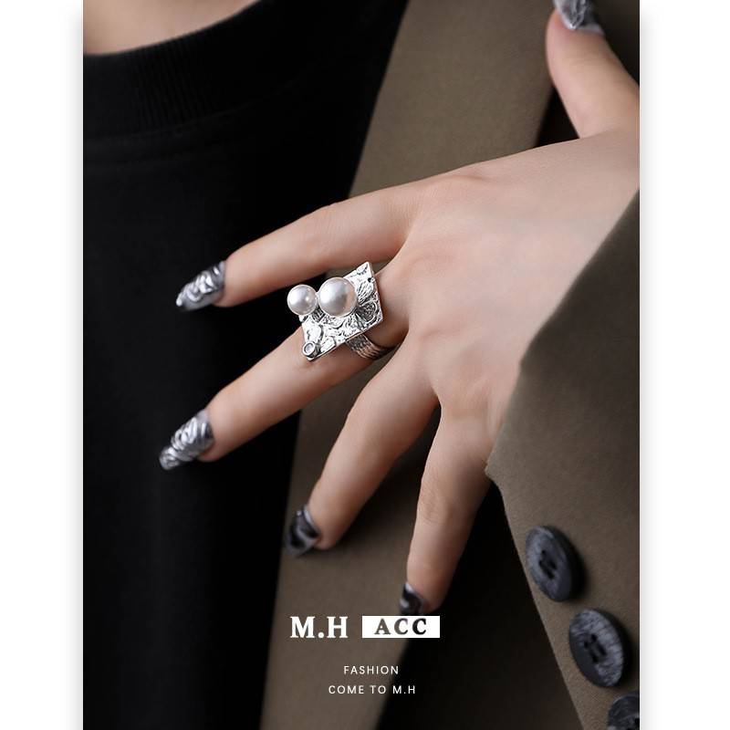 Rectangular pearl ring for women, simple temperament, light luxury, high-end sense, niche, exquisite and versatile, open adjustable ring