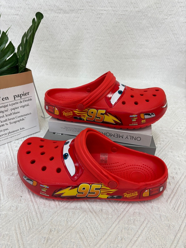 Mcqueen Car Clogs, Caroban Closed-Toe Shoes for Men and Women, Non-Slip Casual Outdoor Versatile Breathable Beach Shoes