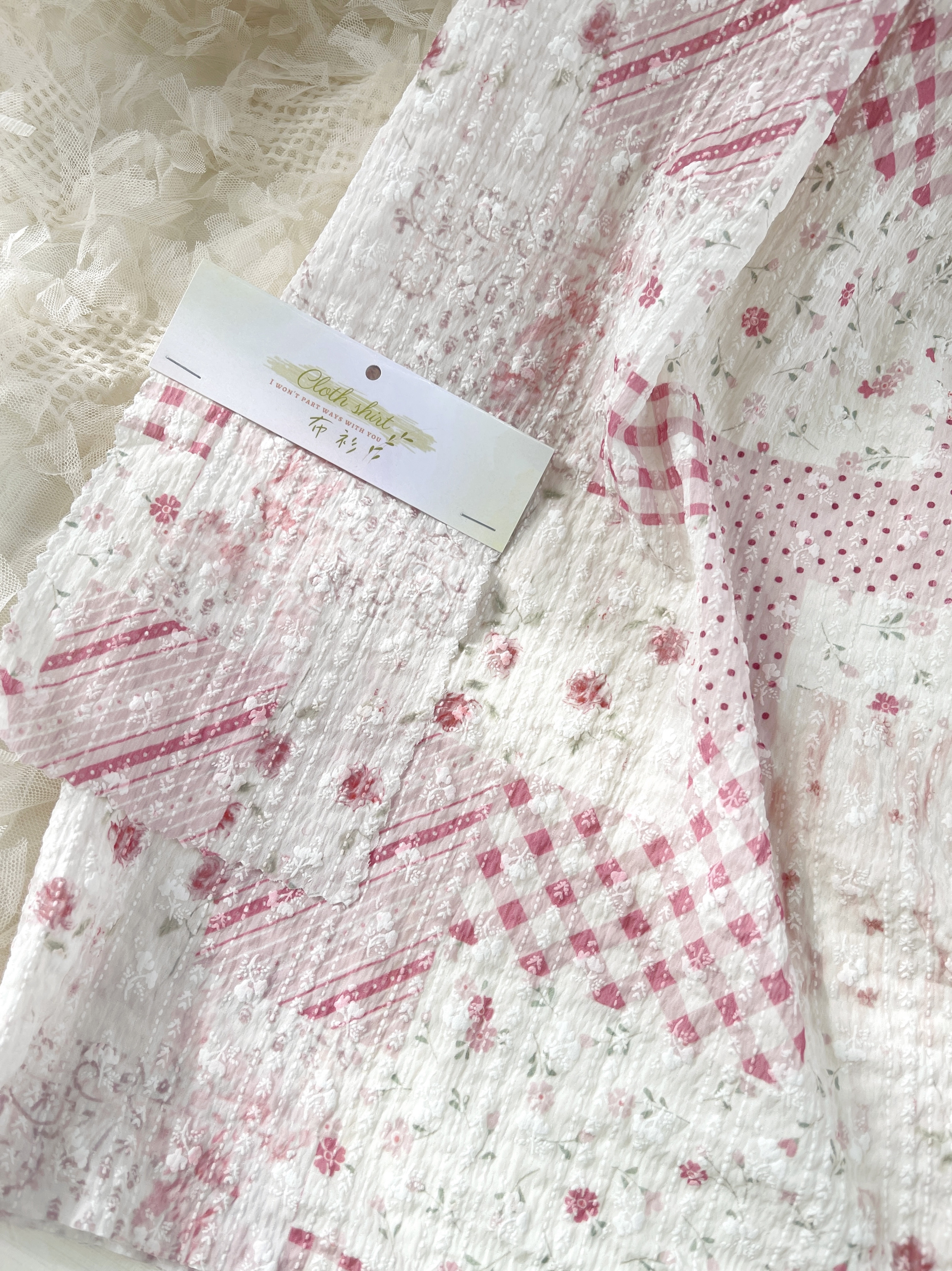 韓国の甘い女の子のパッチワークスタイルのエンボス加工シフォン服の生地ファッション女性服の生地手作りのテーブルクロスヘアバンド