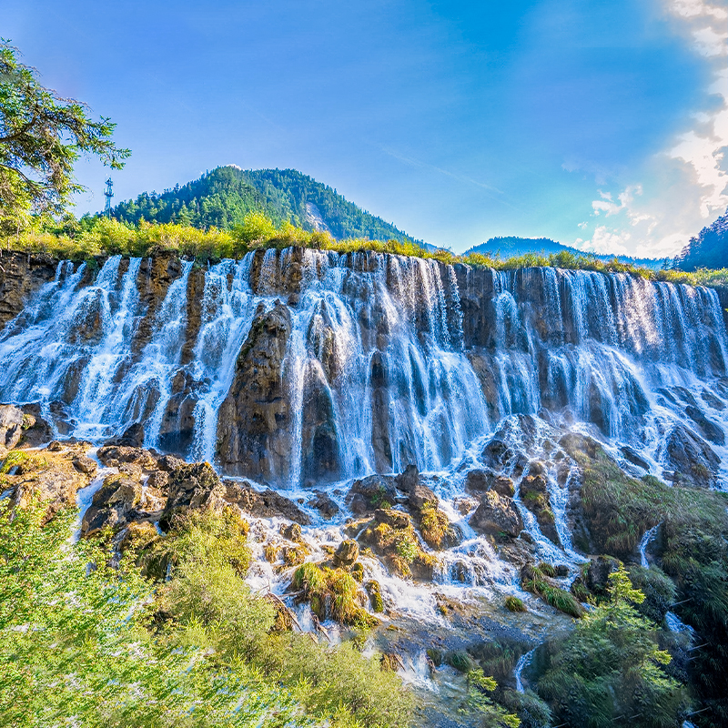 成都出发探秘藏羌风情：九寨沟黄龙都江堰3天2晚深度游