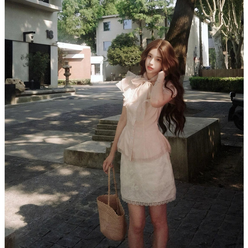 French-Style Ruffled Pink Shirt for Women, Beautiful Summer Outfit, Lace-Trimmed Hip-Hugging Skirt Two-Piece Set