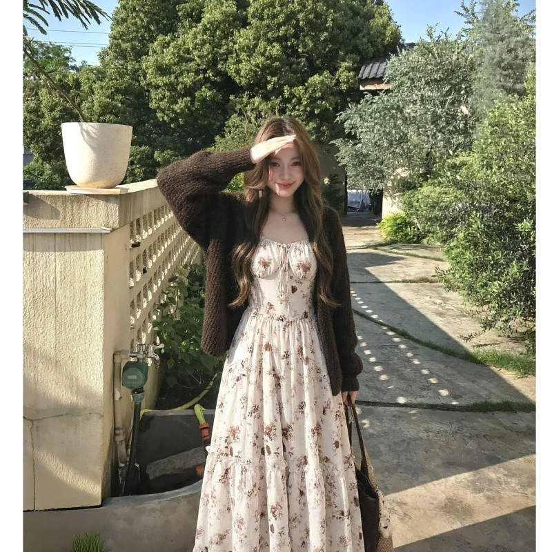 Elegant Ruffled Slim-Fit Floral Dress for Women, Autumn Lazy Style Coffee-Colored Knitted Cardigan and Long Dress Set Elegant Ruffled Slim-Fit Floral Dress for Women, Autumn Lazy Style Coffee-Colored Knitted Cardigan and Long Dress Set