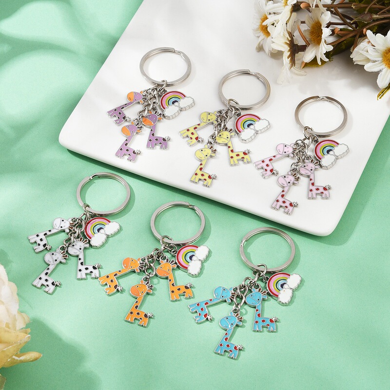 Cross-Border Hot-Selling Creative Cute Giraffe Rainbow Alloy Keychain Accessories Bag Phone Pendant Jewelry Accessories