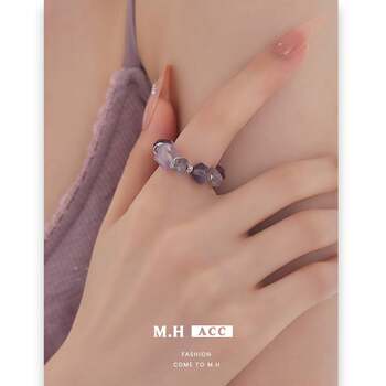 Light luxury and high-end original design, exquisite and fashionable new index finger ring, versatile purple natural stone ring for women