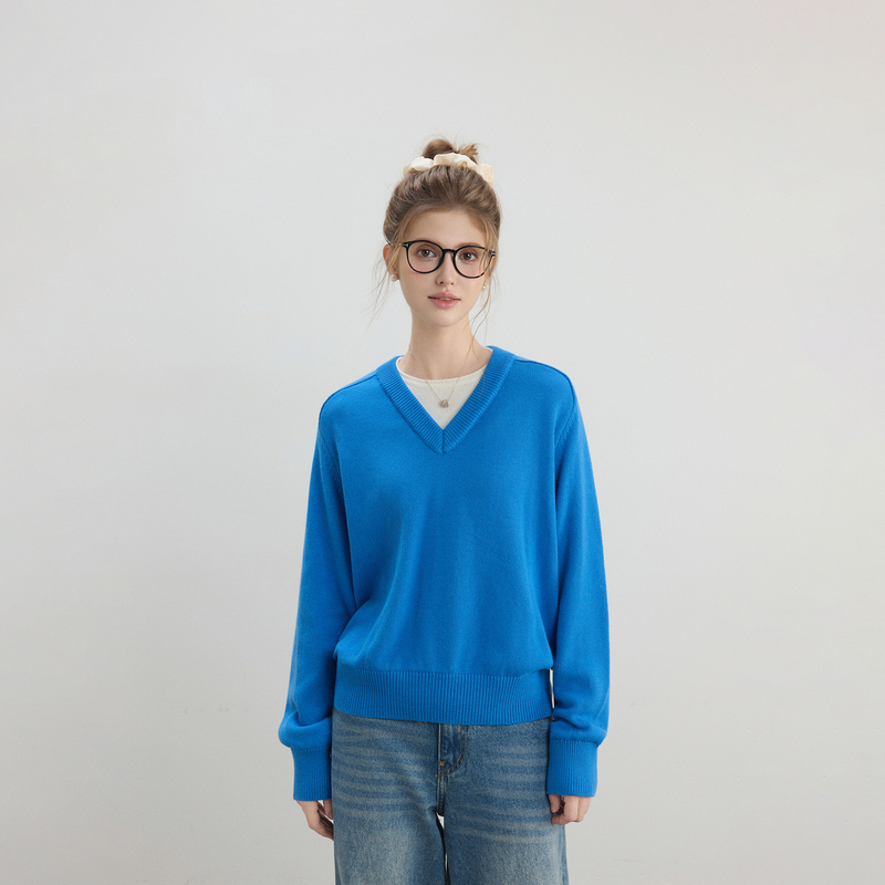 Bzxo Niche Design Klein Blue Fake Two-Piece Knit Sweater for Women, New Loose Casual Versatile Sweater for Spring and Autumn Bzxo Niche Design Klein Blue Fake Two-Piece Knit Sweater for Women, New Loose Casual Versatile Sweater for Spring and Autumn