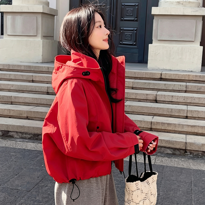 Outdoor Jacket Red Autumn Coat for Women 2026 New Spring and Autumn Outdoor Hiking Petite Jacket Women's Autumn Style