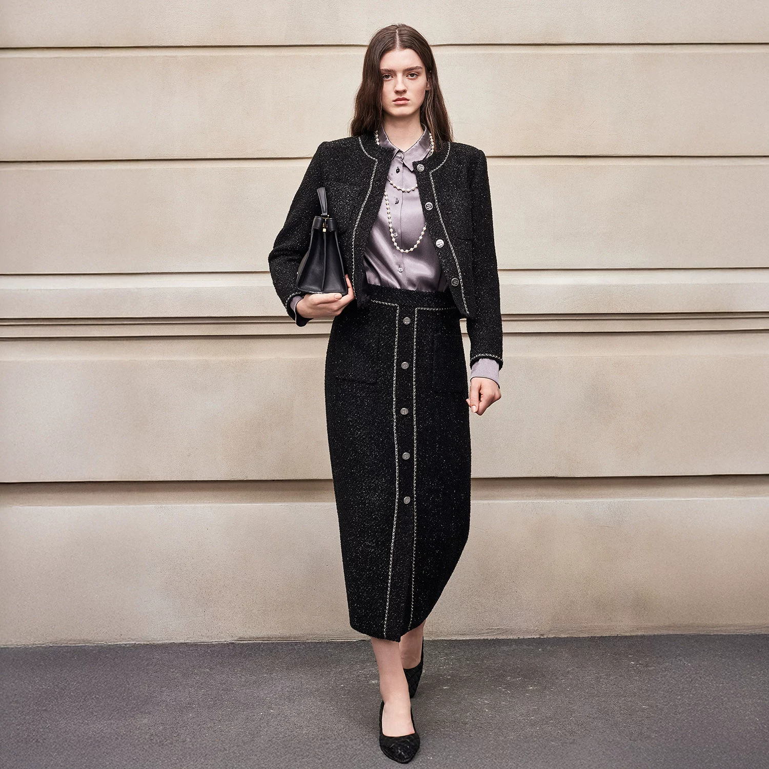 Демисезонная металлическая короткая куртка, тренд сезона, стиль Chanel