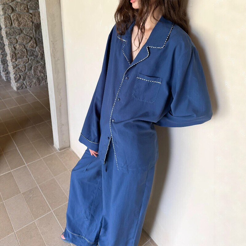 French Berydia Relaxed Style Dark Blue Velvet Long-Sleeved Pajamas for Women 2026 Autumn and Winter New Home Wear Set French Berydia Relaxed Style Dark Blue Velvet Long-Sleeved Pajamas for Women 2026 Autumn and Winter New Home Wear Set
