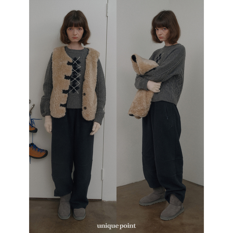 Unique Point Pullover Argyle Retro Sweater for Women, New Autumn and Winter Style, Simple Casual Round Neck Knitwear Unique Point Pullover Argyle Retro Sweater for Women, New Autumn and Winter Style, Simple Casual Round Neck Knitwear