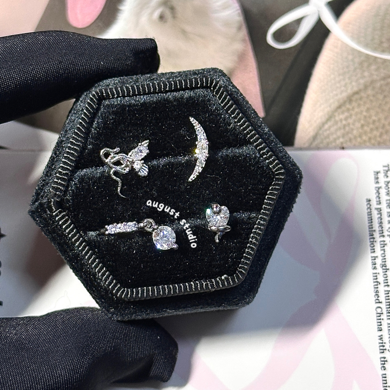 0.9mm Spiral Jewelry Headpiece, Versatile Sweet and Cool Style, Exquisite Moon Earrings, Ear Cartilage Studs