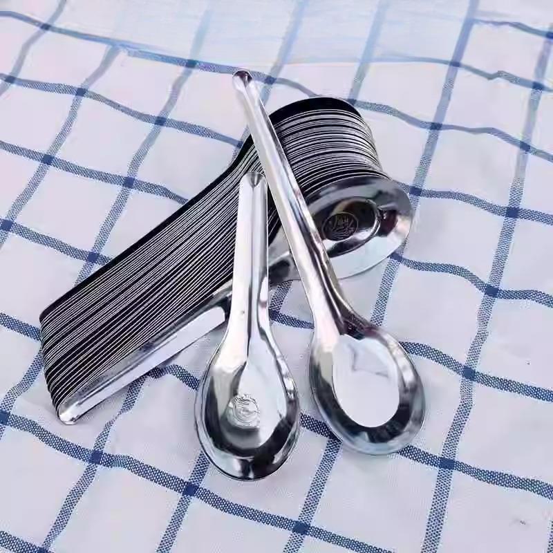 品尝新疆吐鲁番火州小西瓜：沙漠中的甜蜜馈赠