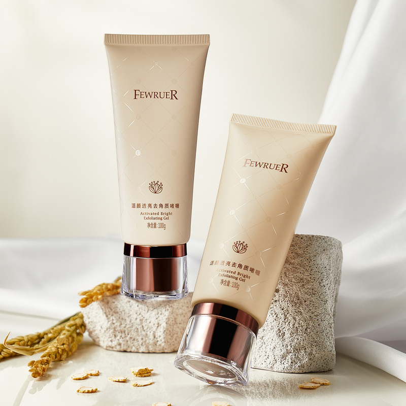 Necessary Fewruer Revitalizing and Brightening Exfoliating Gel Deep Cleansing Exfoliates and Removes Dead Skin