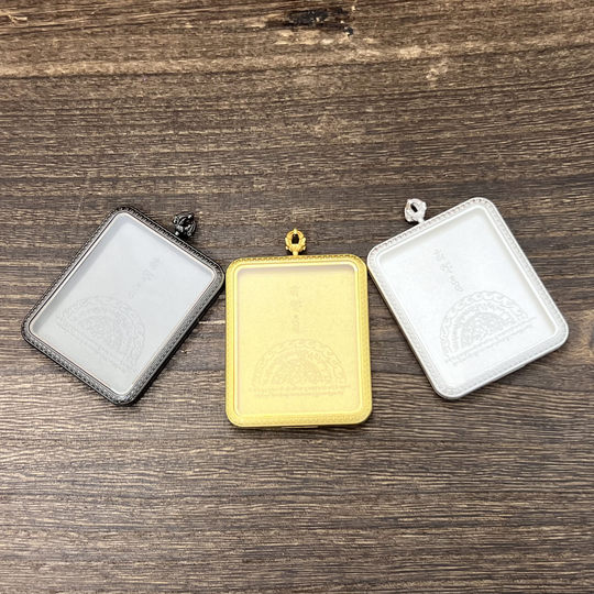 Cabeza de loto tibetano colgante de acero de titanio Thangka libre de diez fases cordón de concha vacía collar de caja Gawu concha de soporte vacía