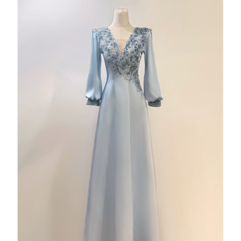 Elegant and Dignified Host Evening Dress 2026 New High-End V-Neck Vocal Arts Exam Annual Meeting Elaborate Performance Costume