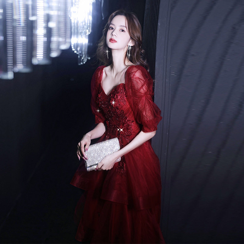 2025新款红色晚礼服女超仙轻纱!V领敬酒服+主婚纱,美到窒息!-婚纱礼服定制-淘宝好物网