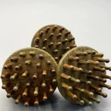 Расческа из натурального зеленого сандалового дерева, расческа для массажа меридиана головы, терапия головы с несколькими зубами, выемка плеч и шеи тела, натуральный зеленый сандал