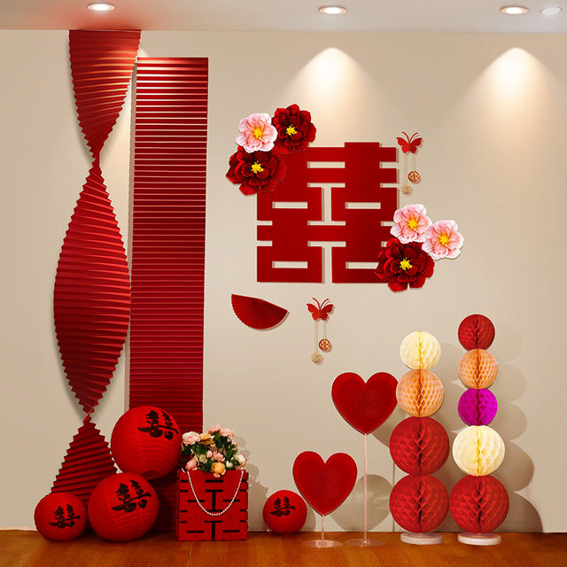 Wedding Decoration Set for the Bride and Groom's Master Bedroom, Living Room, Hotel, or New Home, with Extra-Large Heart-Shaped Balloons and Honeycomb Decorations