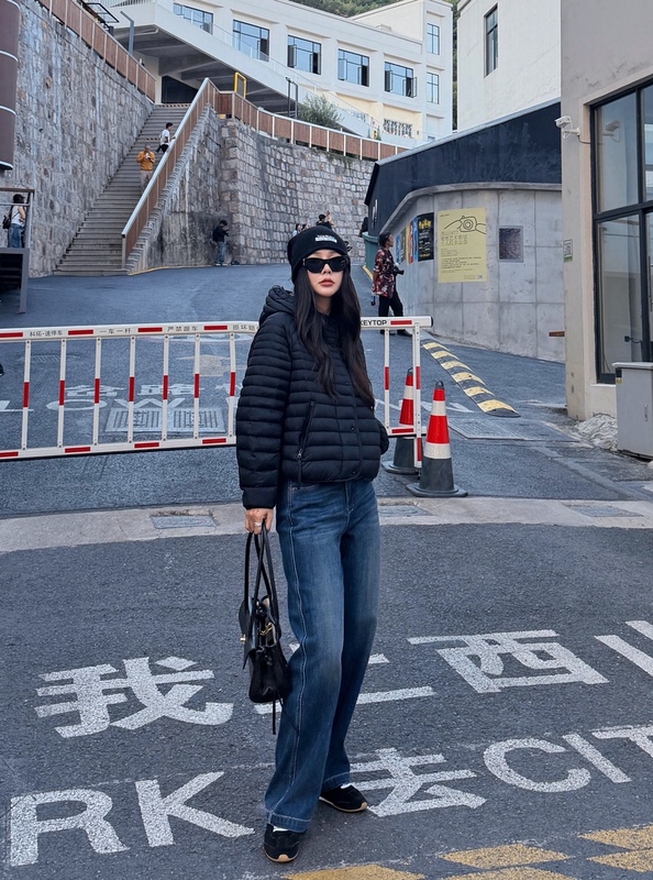 【Ami Winter New Collection】【Full Score Ribs King】High-End 90% Goose down Ultra-Light and Warm down Jacket
