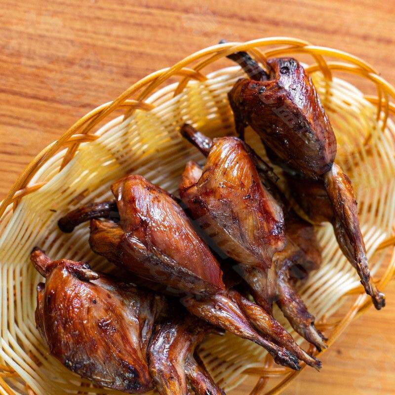 一毛街烤鹌鹑：东北风味，五香诱惑，顺丰包邮的美味享受！