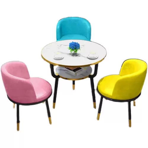 Балконный чайный столик и стул, комбинация двухслойного небольшого круглого стола, бытовой журнальный столик, небольшой обеденный стол для квартиры, стол для отдыха, приемов и переговоров