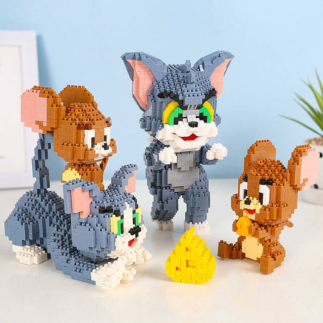Tom and Jerry Building Blocks Children's Toys Trendy Tom Cat Figure Jerry Puzzle Birthday Gift Little Red Book Cartoon
