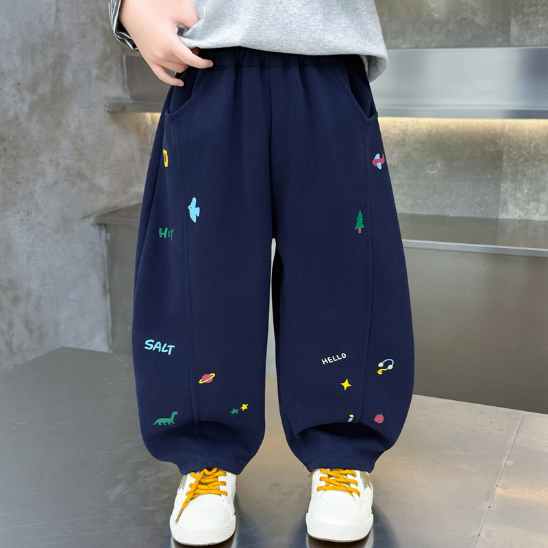 British Trendy Children's Luxury Boys' Fleece-Lined Curved Pants 2026 Model Children's Straight-Leg Long Pants Baby Autumn and Winter Sports Pants British Trendy Children's Luxury Boys' Fleece-Lined Curved Pants 2026 Model Children's Straight-Leg Long Pants Baby Autumn and Winter Sports Pants