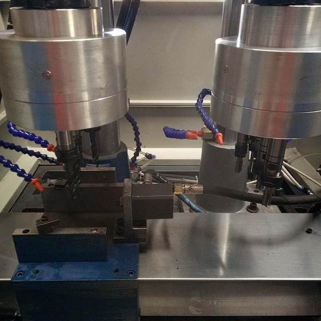 Multi-axis drilling tapping machine automatic drilling drilling machine drilling tapping combination machine tool