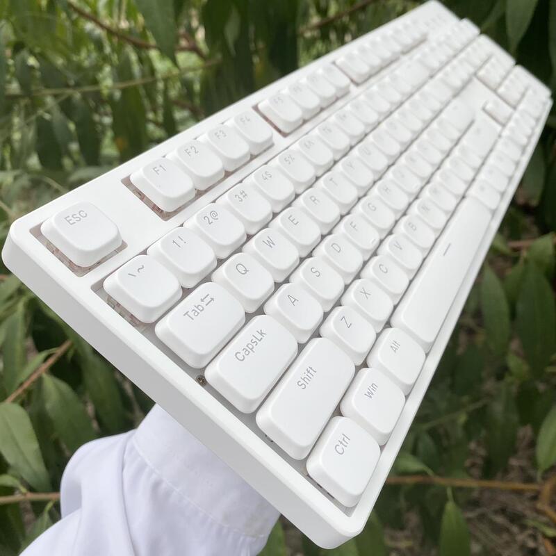 Ultra-Thin Low-Profile Keycaps 104-Key Mechanical Keyboard Blue, Brown, Red Switches Silent Office Gaming E-Sports Gaming Low-Profile K100