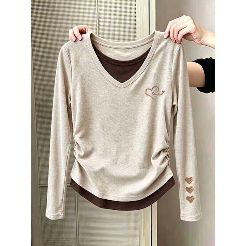 Autumn Tops for Women, New Trendy V-Neck Fake Two-Piece Design, Pure Cotton, Slimming, Waist-Cinching, Long-Sleeved T-Shirt, Age-Reducing Autumn Tops for Women, New Trendy V-Neck Fake Two-Piece Design, Pure Cotton, Slimming, Waist-Cinching, Long-Sleeved T-Shirt, Age-Reducing