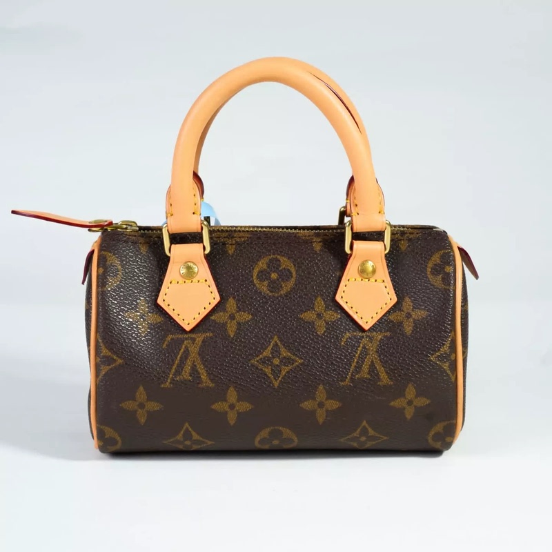 Lv Louis Vuitton High-End Luxury Brand 99% New Classic Pillow Spmini Shoulder Strap Crossbody Bag for Women Lv Louis Vuitton High-End Luxury Brand 99% New Classic Pillow Spmini Shoulder Strap Crossbody Bag for Women
