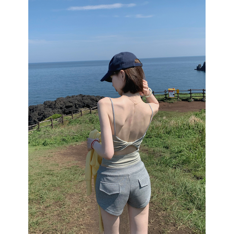Wearkeki ◆ H-Shaped Body Type, Must-Have Shorts, Gray Lace-Up Casual Pants for Women, Hip-Hugging Slimming Shorts Wearkeki ◆ H-Shaped Body Type, Must-Have Shorts, Gray Lace-Up Casual Pants for Women, Hip-Hugging Slimming Shorts